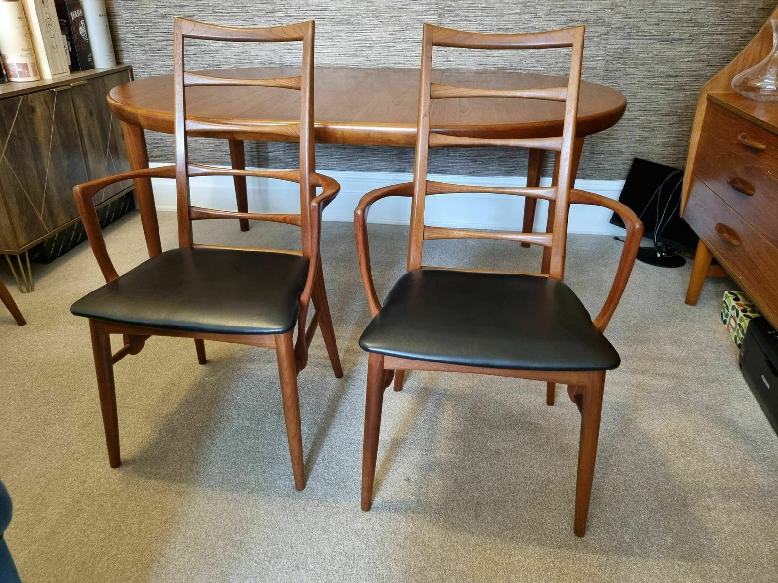 Extendable Vv Mobler Dining Table photo for sale