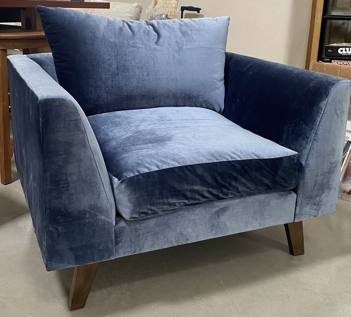 Beautiful Set Of Pierce & Ward Armchairs photo furniture