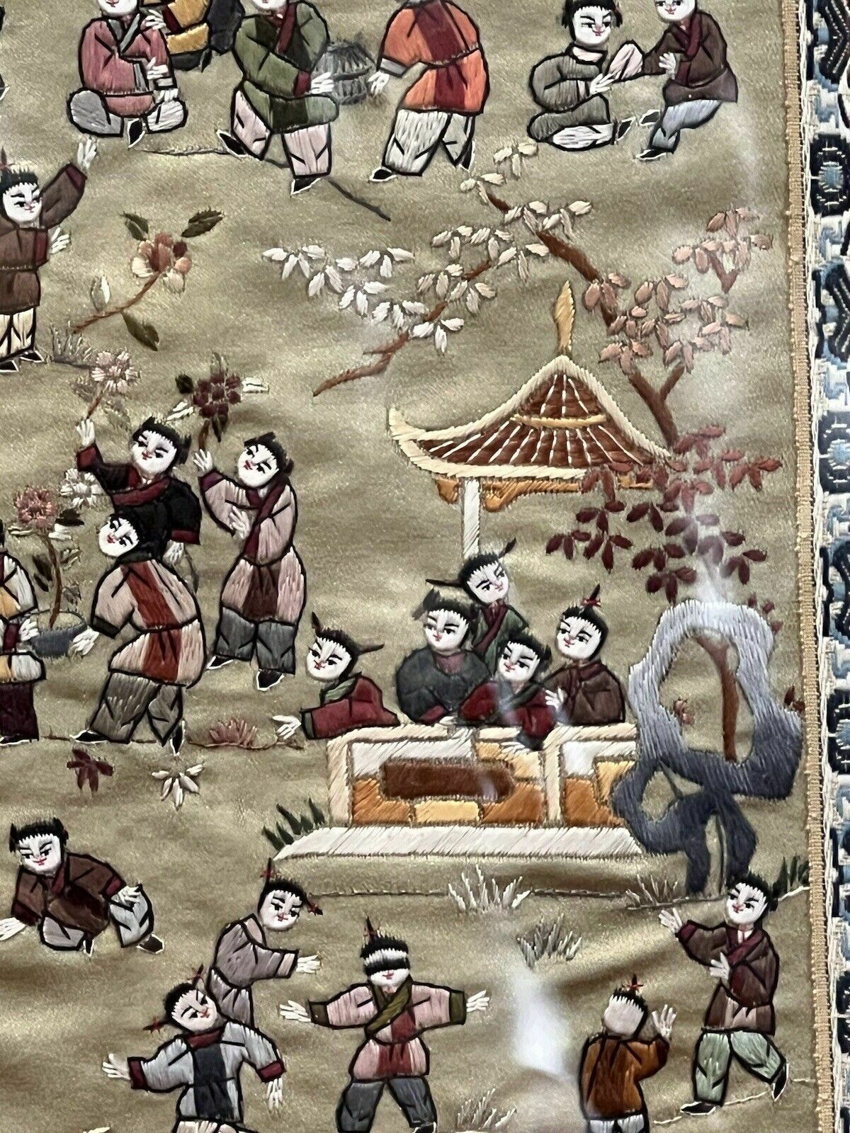 Art Oriental Chinese Guó Huà Traditional 100 Children At Play Silk Work Embroidery photo