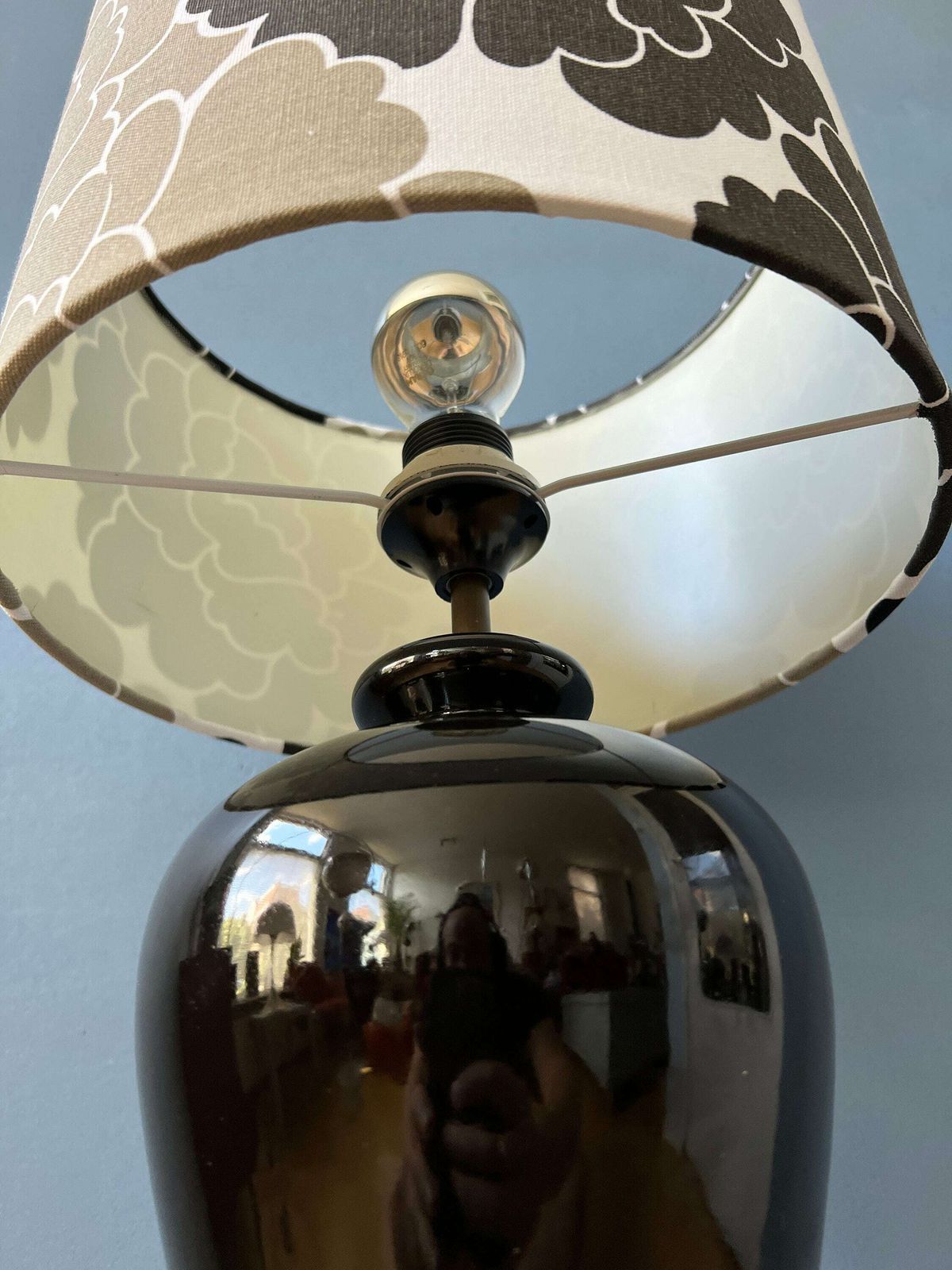 photo furniture Small Space Age Table Lamp With Porcelain Base And Black And White Flower Shade
