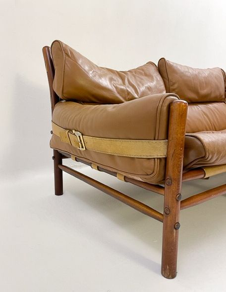 Vintage "Kontiki" Three Seater Leather Sofa By Arne Norell photo vinterior