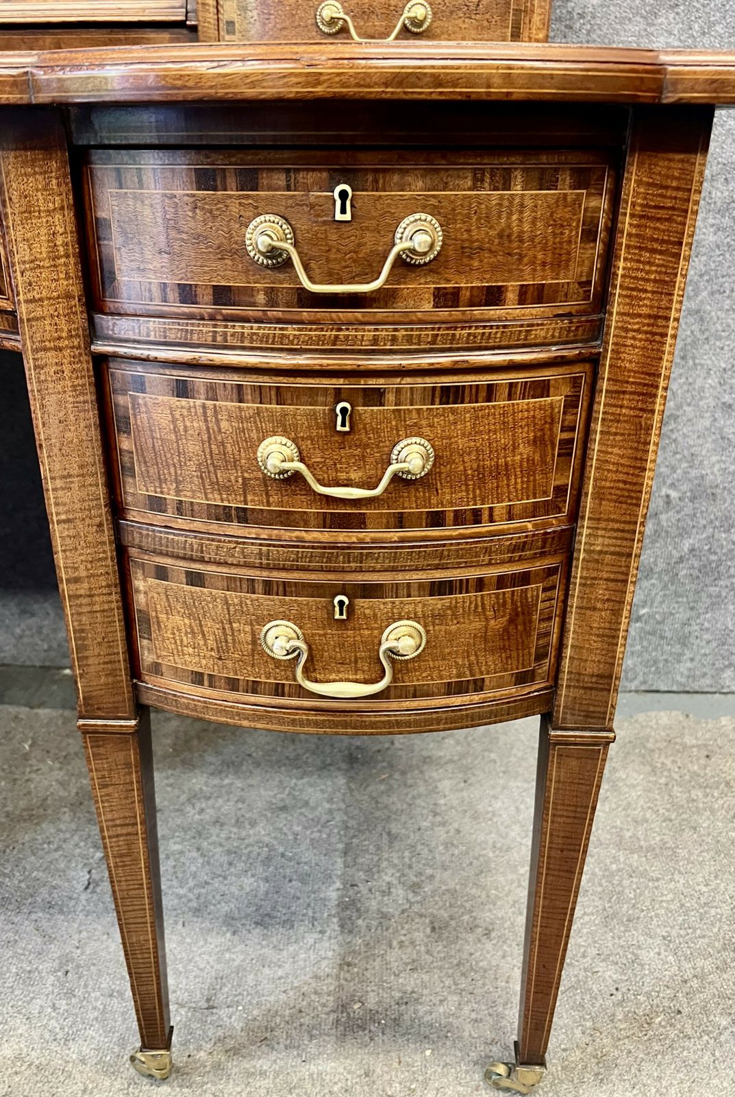 1925.0 Antique Mahogany & Inlaid Carlton House Desk photo