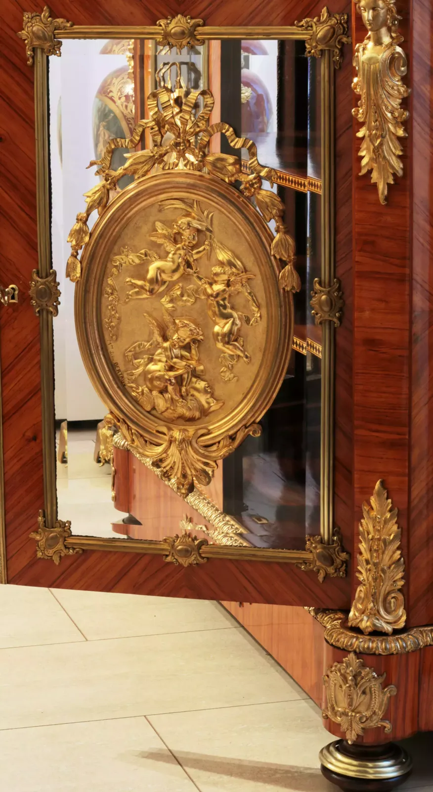 Large Chest Of Drawers In Louis XVI Style. End Of The 19th Century. photo vintage
