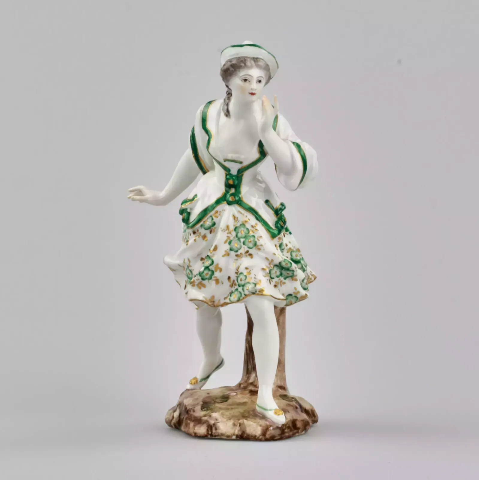 Porcelain Figurine "Lady In Green". France. 19th Century. photo buy