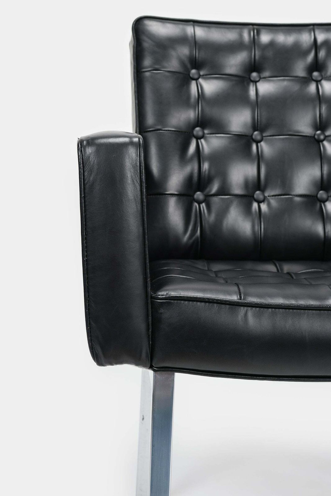 photo for sale Vincent Cafiero, Armchair, Leather, Knoll International, 50s