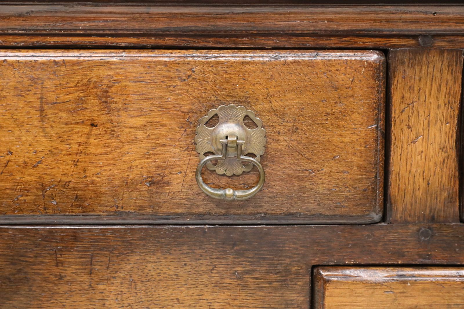 photo vintage Small Titchmarsh And Goodwin Dresser Pot Board Stunning Patina Free Uk Delivery