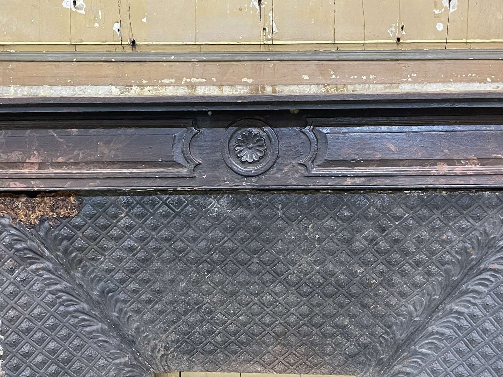 photo for sale Large Wood Paneling Dating From The 18th Century And From The Manoir De La Psalette (Tréguier 22)