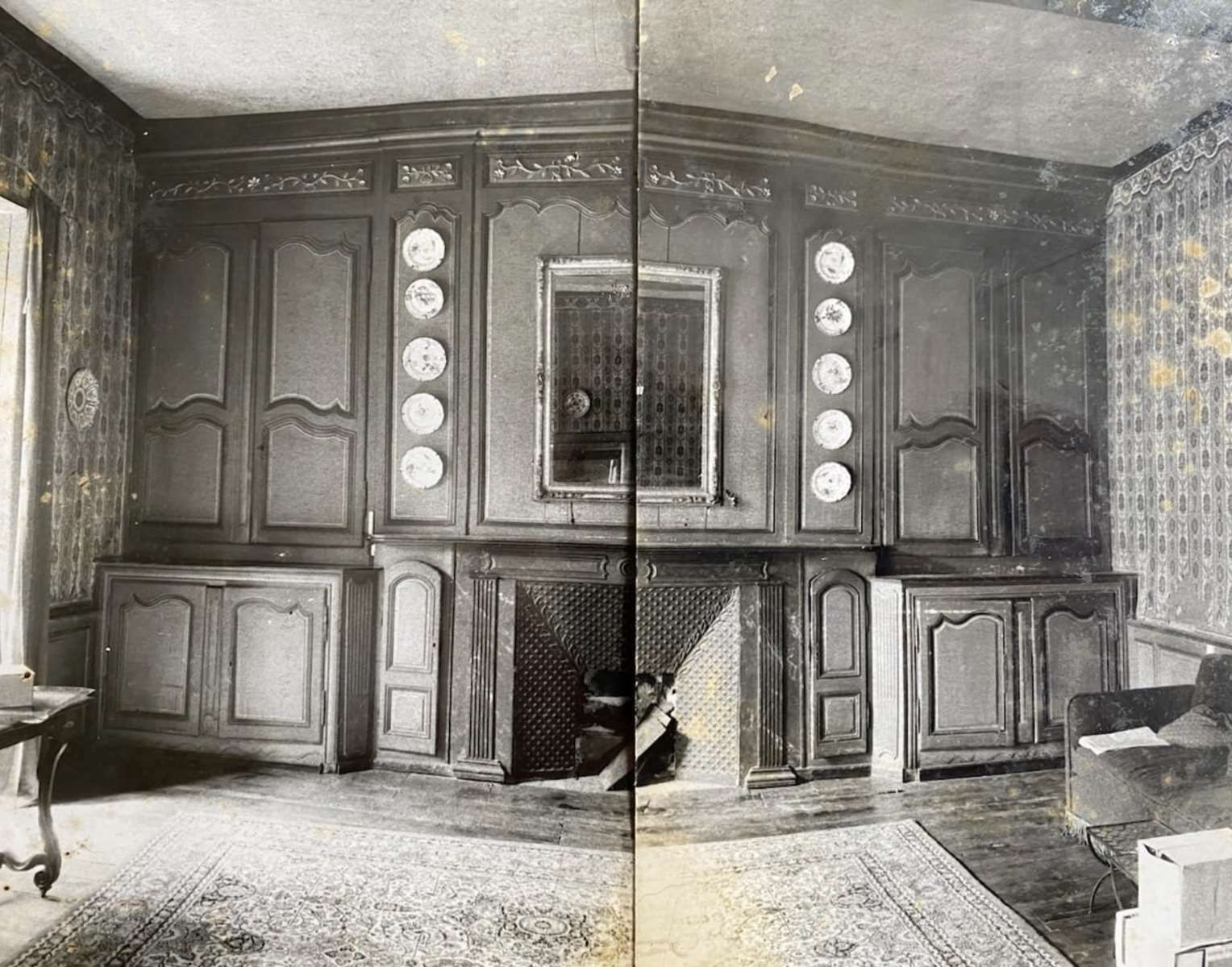 photo vinterior Large Wood Paneling Dating From The 18th Century And From The Manoir De La Psalette (Tréguier 22)