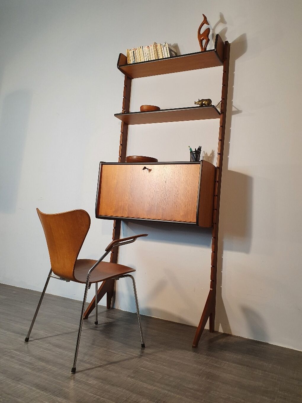 photo vintage Norwegian Secretary Desk In Teak Model Ergo 1960s