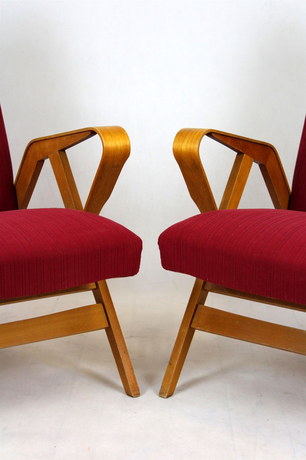 Mid Century Armchairs From Tatra, 1960s, Set Of 2 photo vinterior