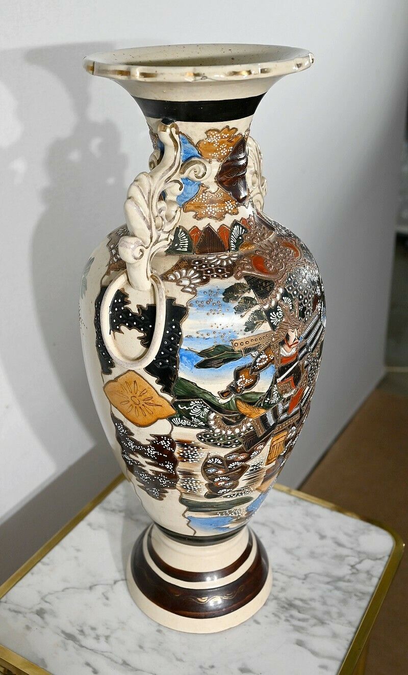 Important Baluster Porcelain Vase, Japan   Xxth photo for sale