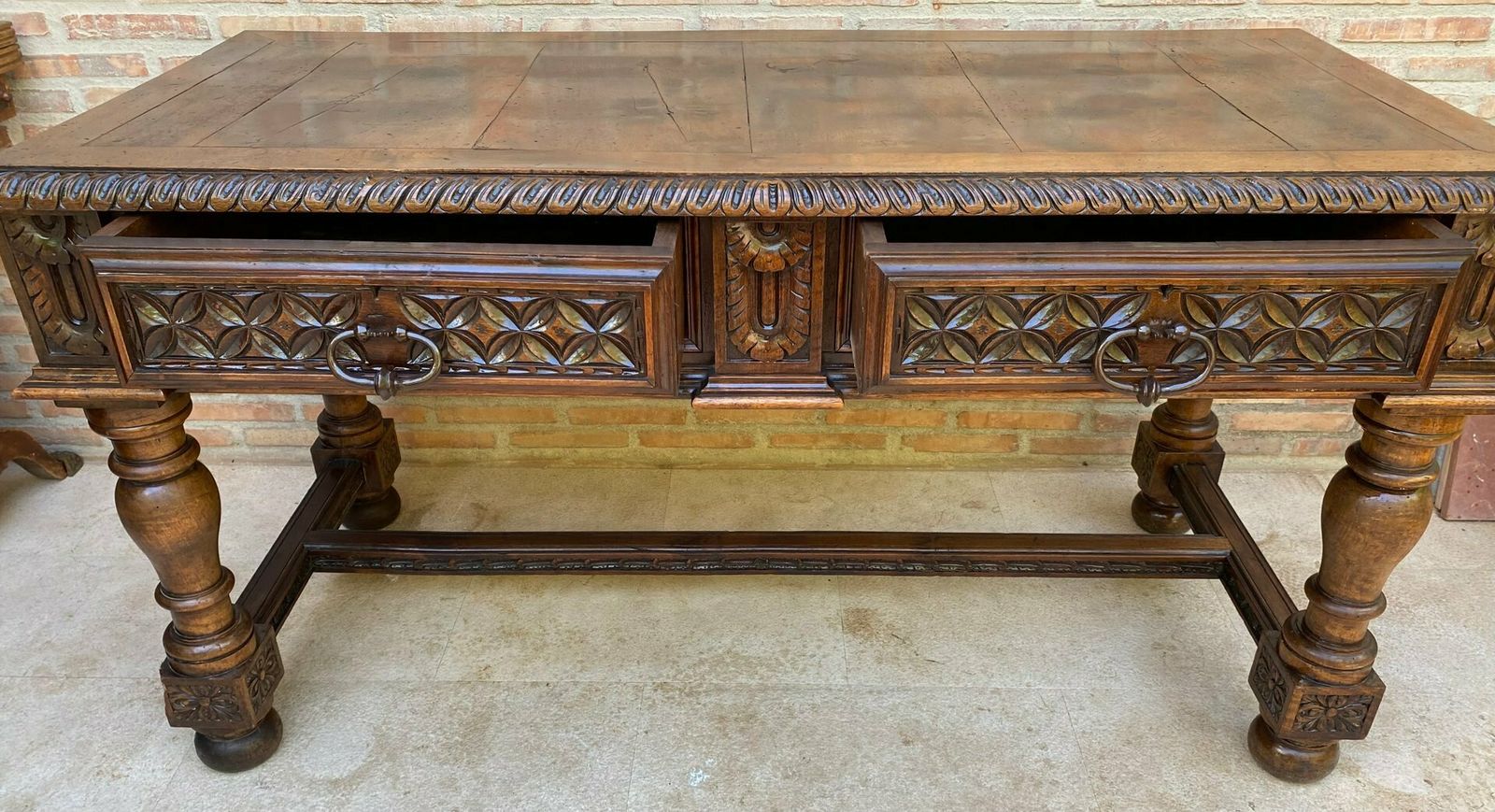 photo vintage 19th Century Spanish Walnut Desk With Two Drawers & Strong Legs, 1890s