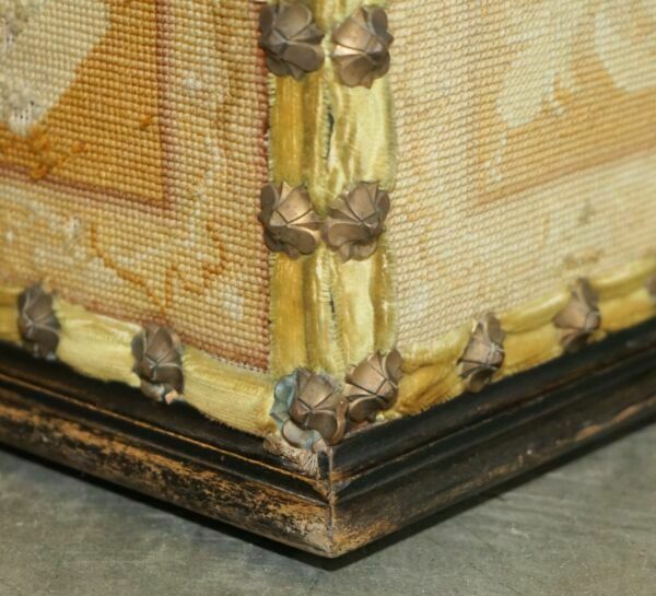 1750.0 Antique French Circa 1880 Original Embroidered Upholstery Floral Linen Trunk photo