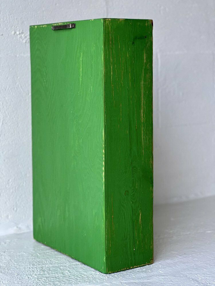 Vintage Wandkast Met Glazen Deur photo furniture