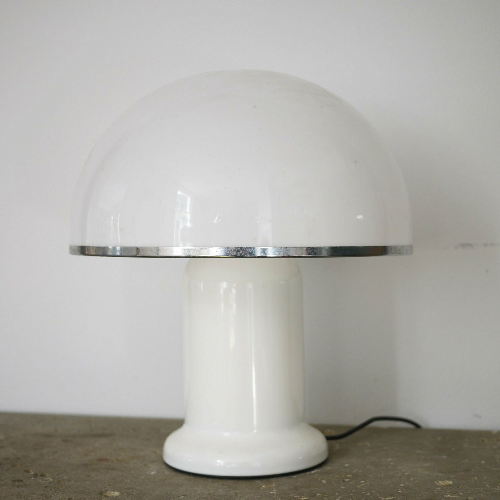 Mushroom Plexiglass Table Lamp By Groupe Habitat, France, 1970s photo vintage
