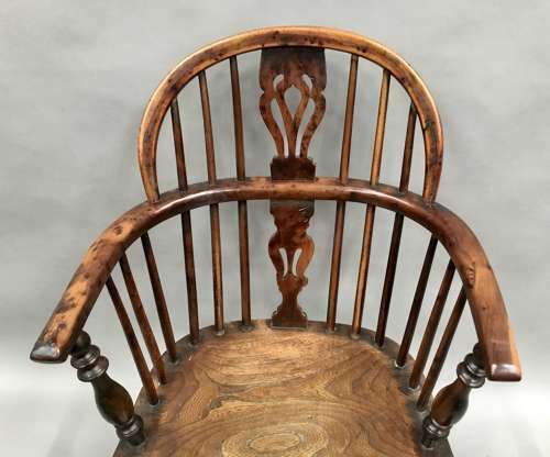 Good C19th Pair Of Burr Yew And Elm Windsor Armchairs photo vinterior