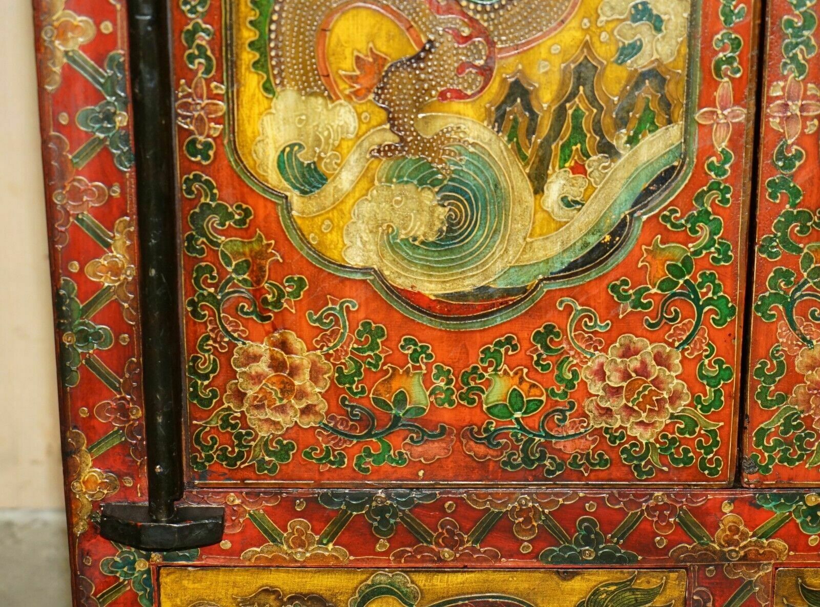 photo furniture Full Sized Vintage Chinese Red Dragons Painted Pagoda Top Wardrobe With Drawers