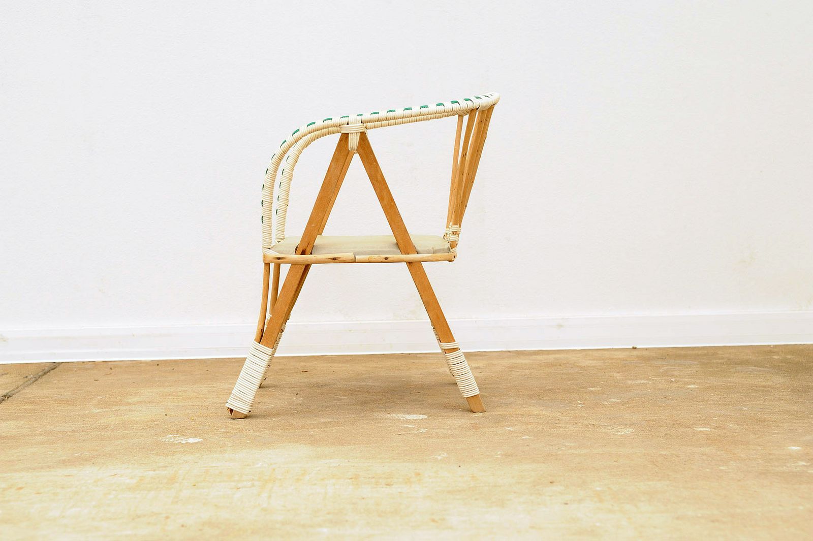 Very Small Children´S Wicker Chair, 1960´S, Czechoslovakia photo vinterior