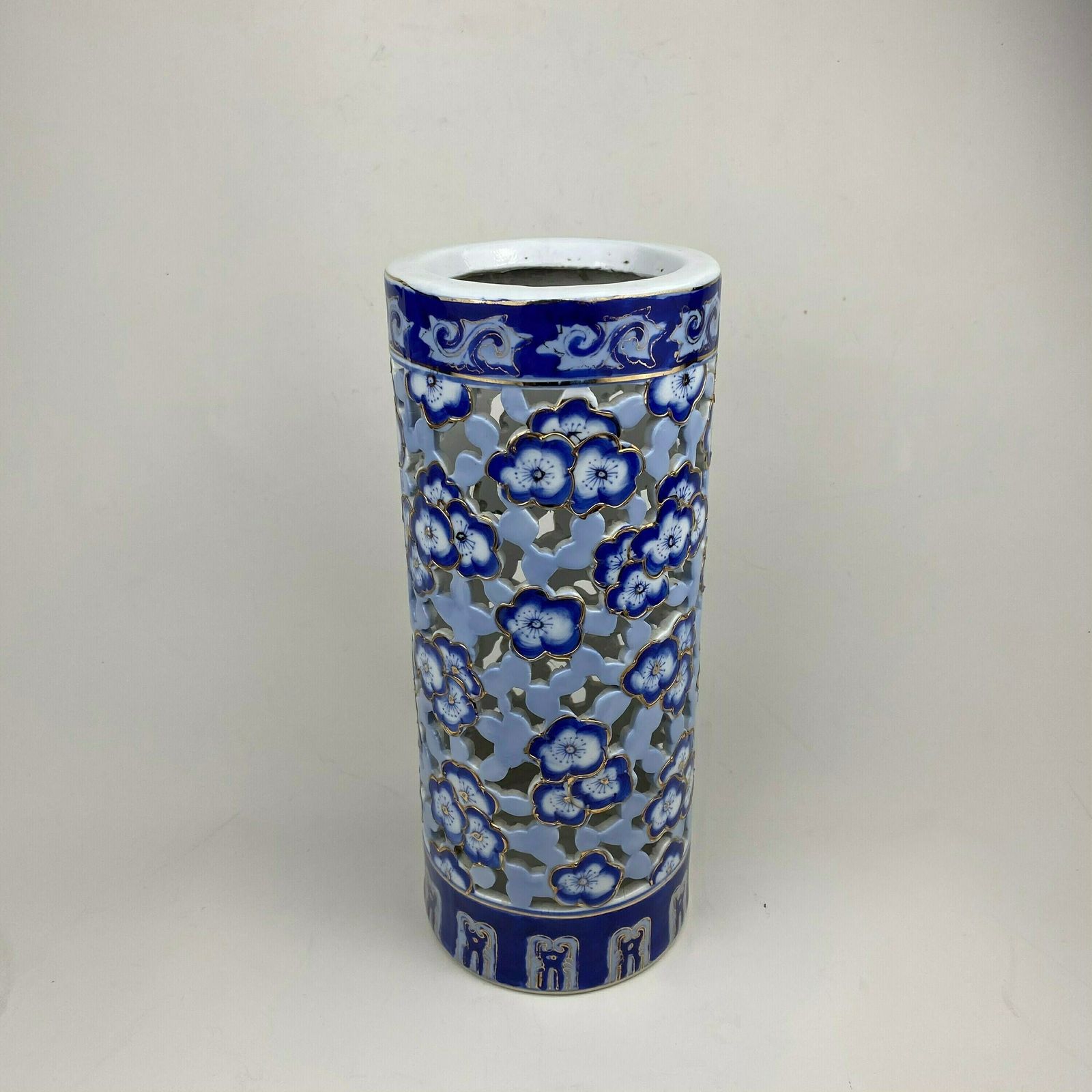 Oriental Ceramic Pot Blue Gold Antique Chinese Pattern Cylinder Vase Prunus Pattern Asian Decor China Asia Planter photo vintage