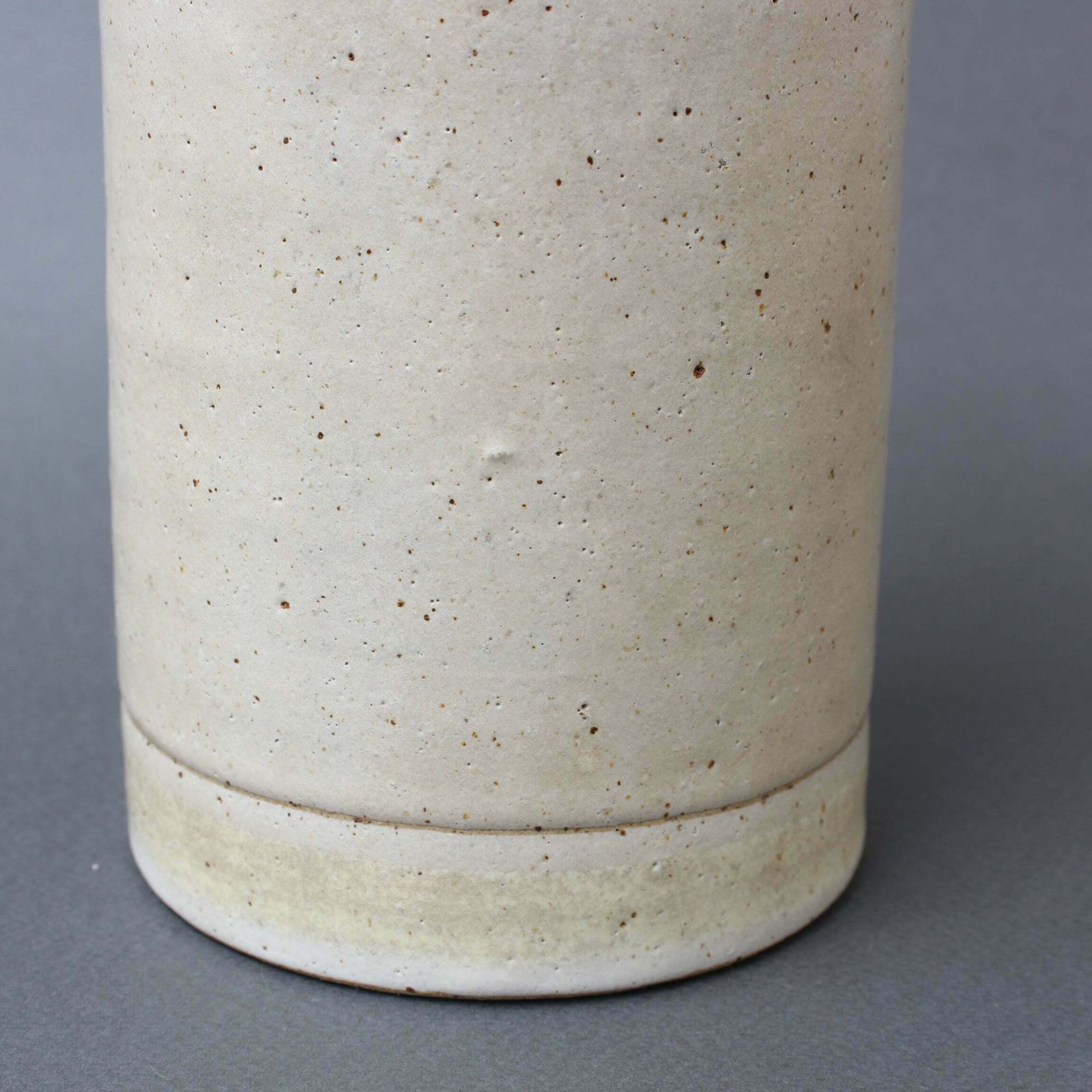 photo vinterior Italian Mid Century Decorative Ceramic Jug By Bruno Gambone (Circa 1970s)