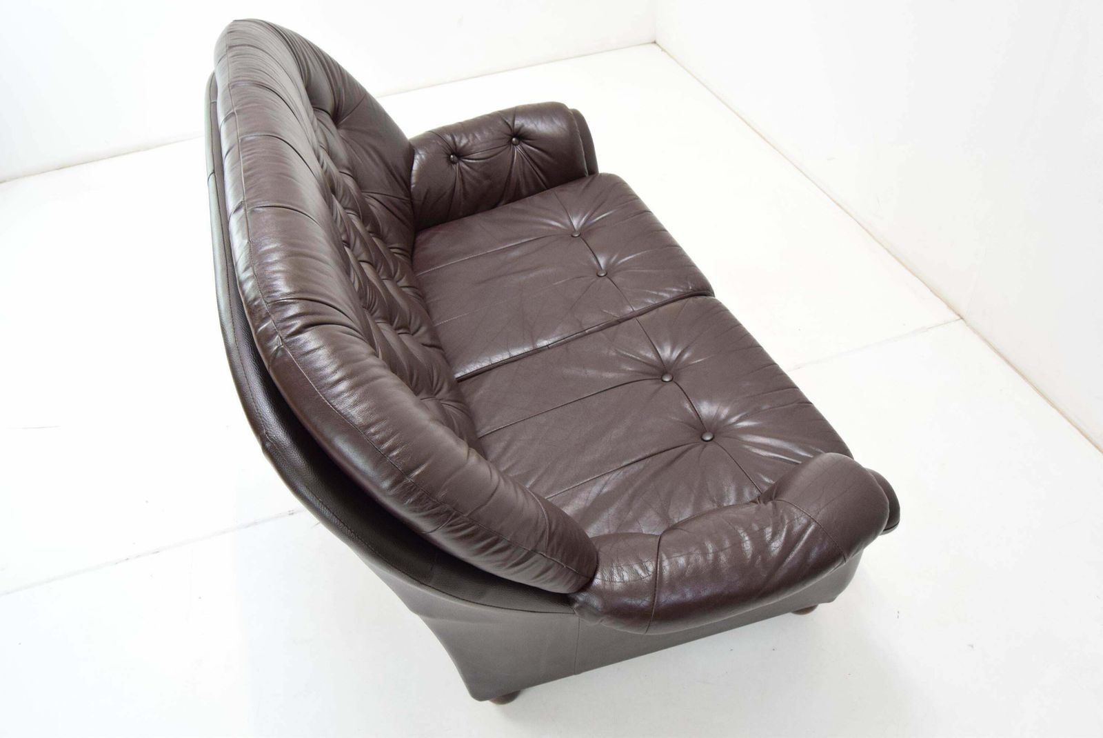 photo vinterior Mid Century Leatherette Two Seat Sofa, 1990's.