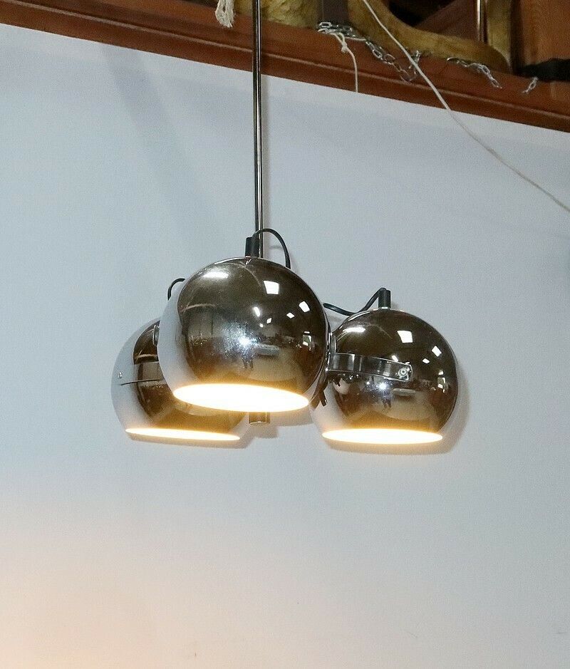 Eyeball Pendant In Chromed Metal – 1960s photo vinterior