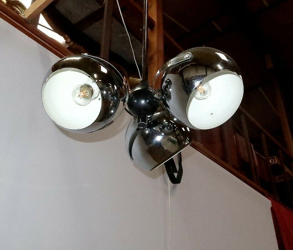 photo furniture Eyeball Pendant In Chromed Metal – 1960s