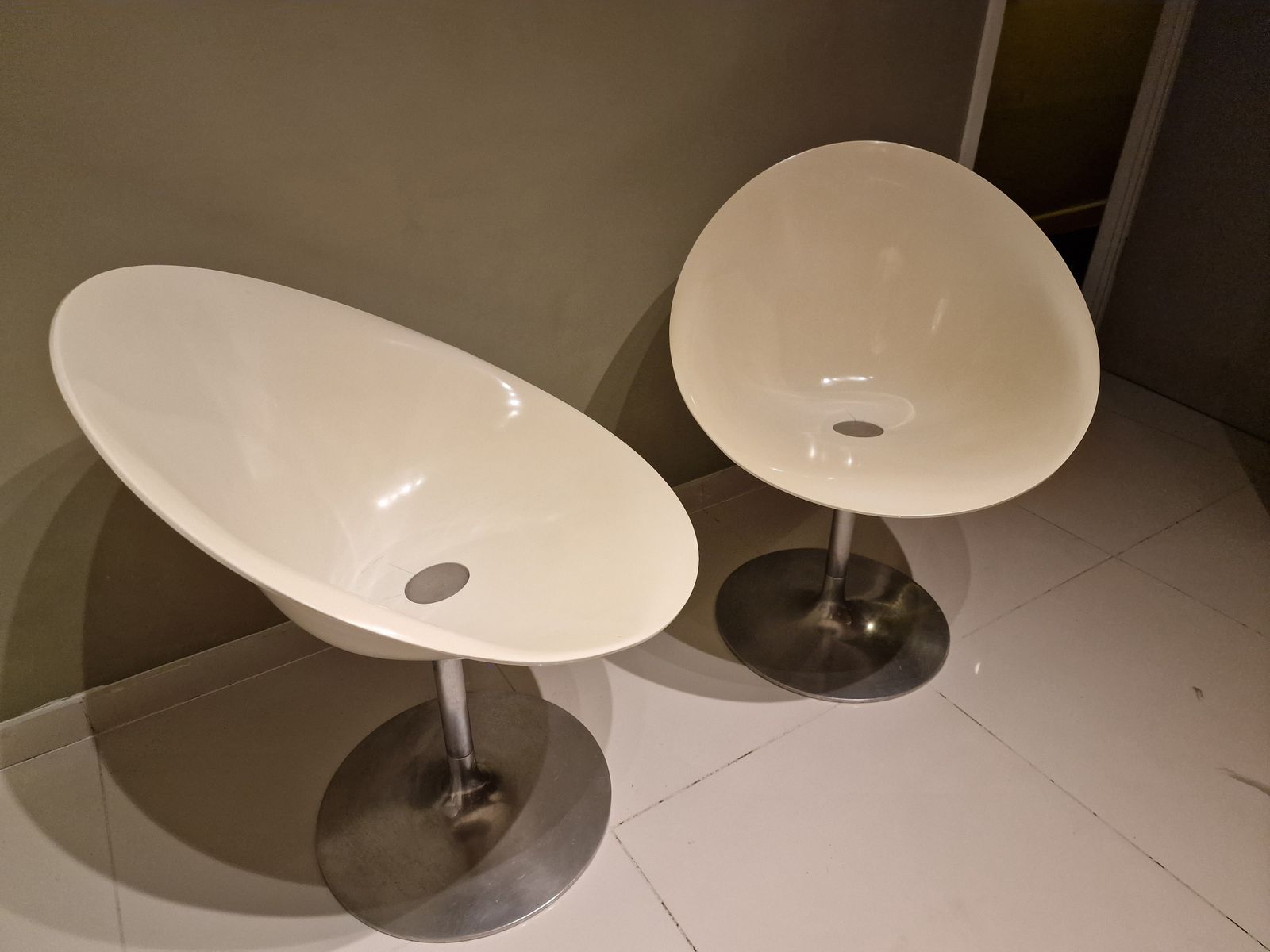 Philippe Starck By Kartell Two Swivel Eros Dining Chairs White With Chrome photo vinterior