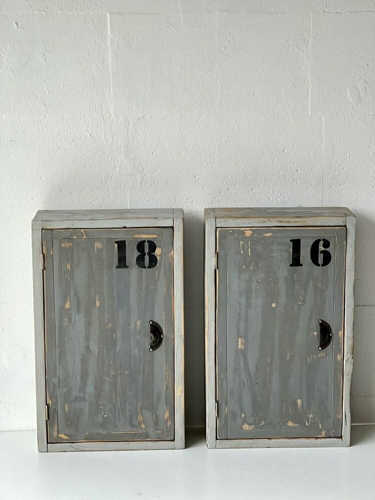 Vintage Industriële Wandkast