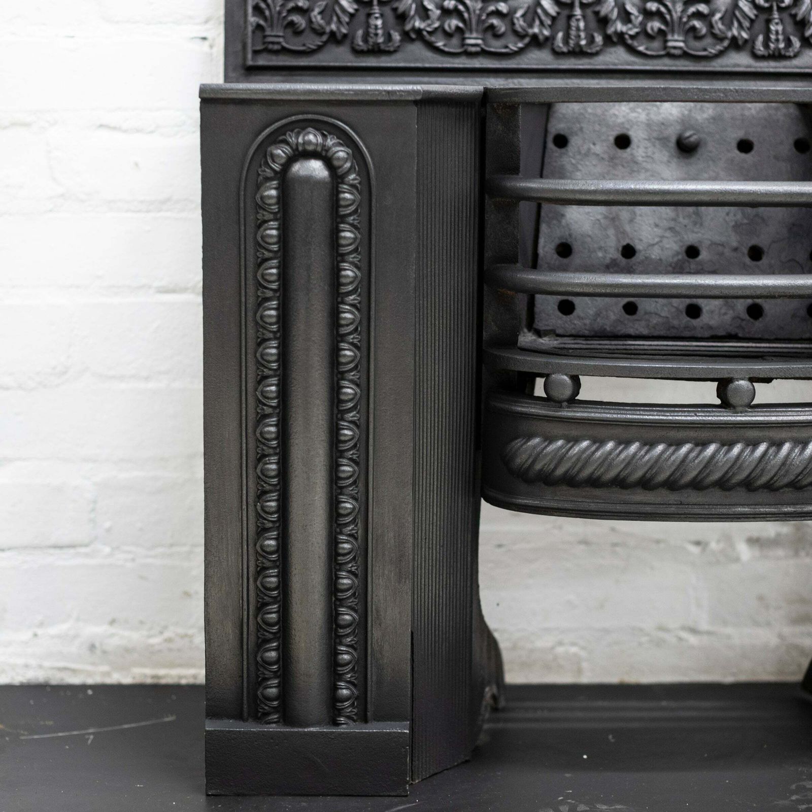 Antique Georgian Cast Iron Hob Grate photo furniture