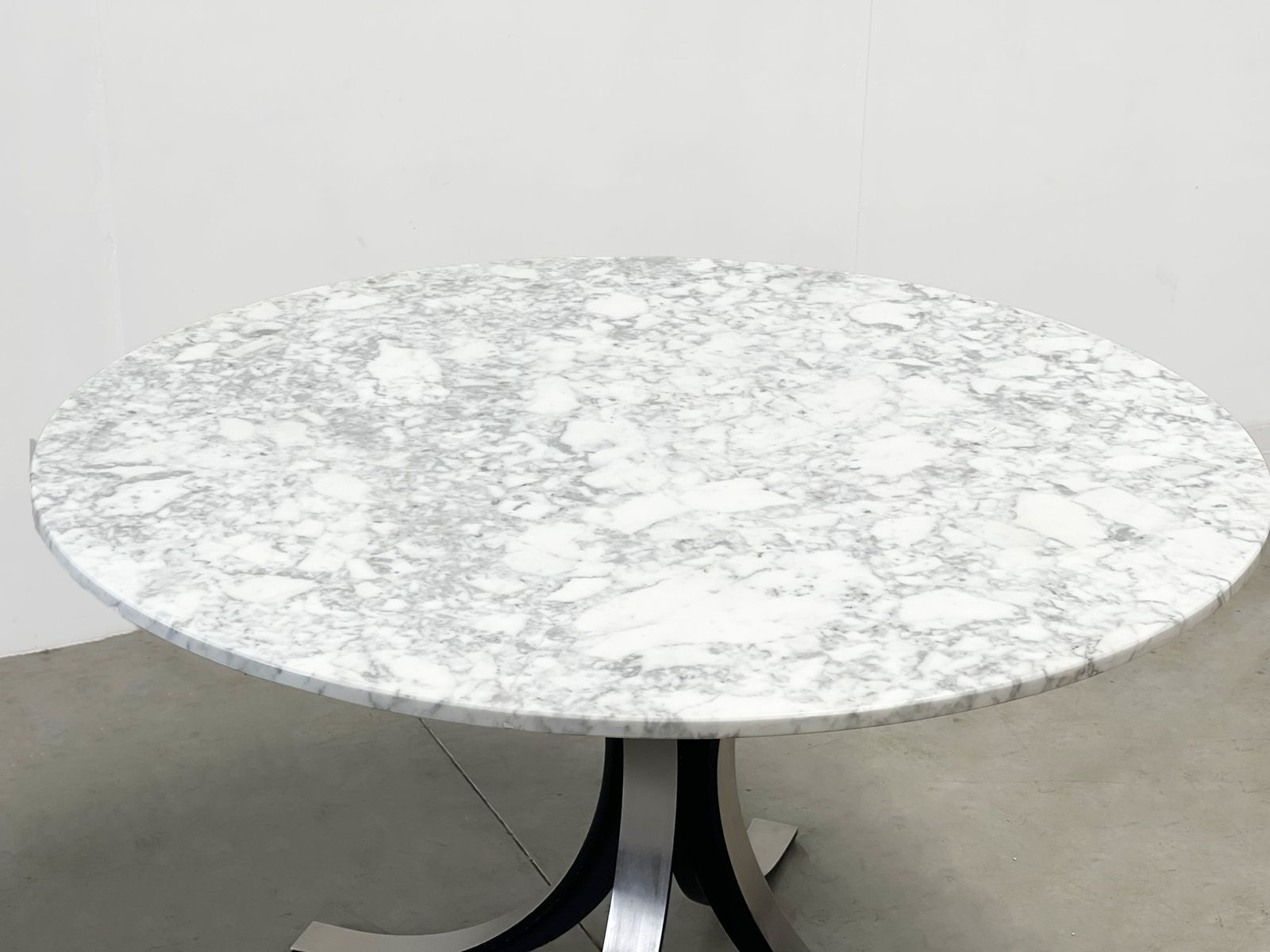 Vintage Round Marble Dining Table Model T69 By Osvaldo Borsani For Tecno, 1970s photo 2500.0