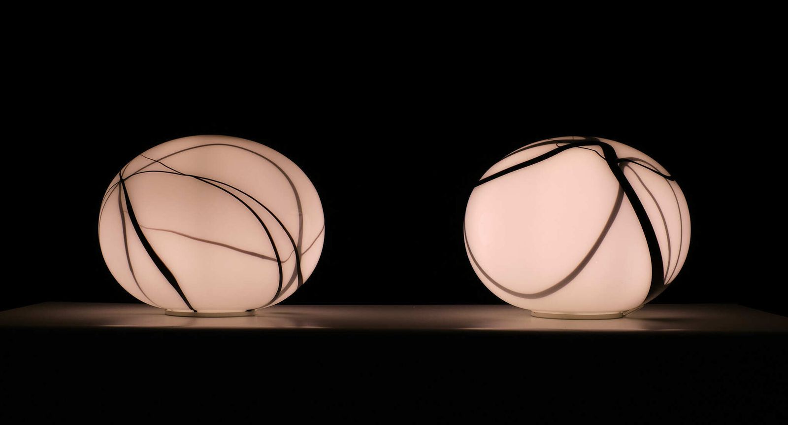 1244.0 Xl Dutch Design By Zijlstra Tiel , Glass Zebra Table Lamps 1980s photo