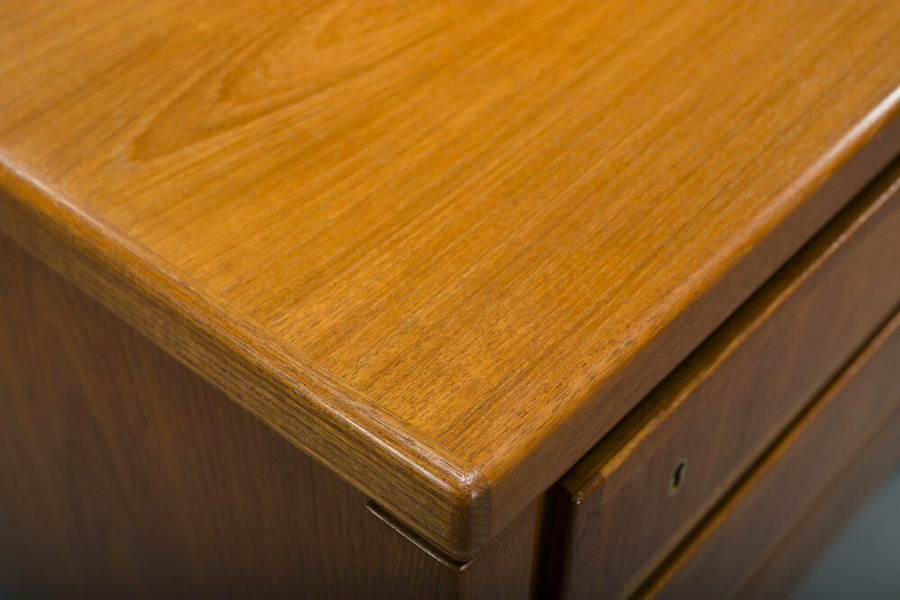 Vintage 77 Executive Desk By Gunni Omann For Omann Jun, 1960s photo vinterior