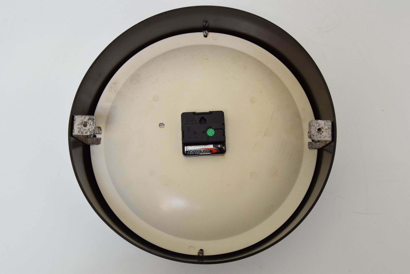 Bakelite Industrial Wall Clock By Pragotron, 1960's. photo vinterior