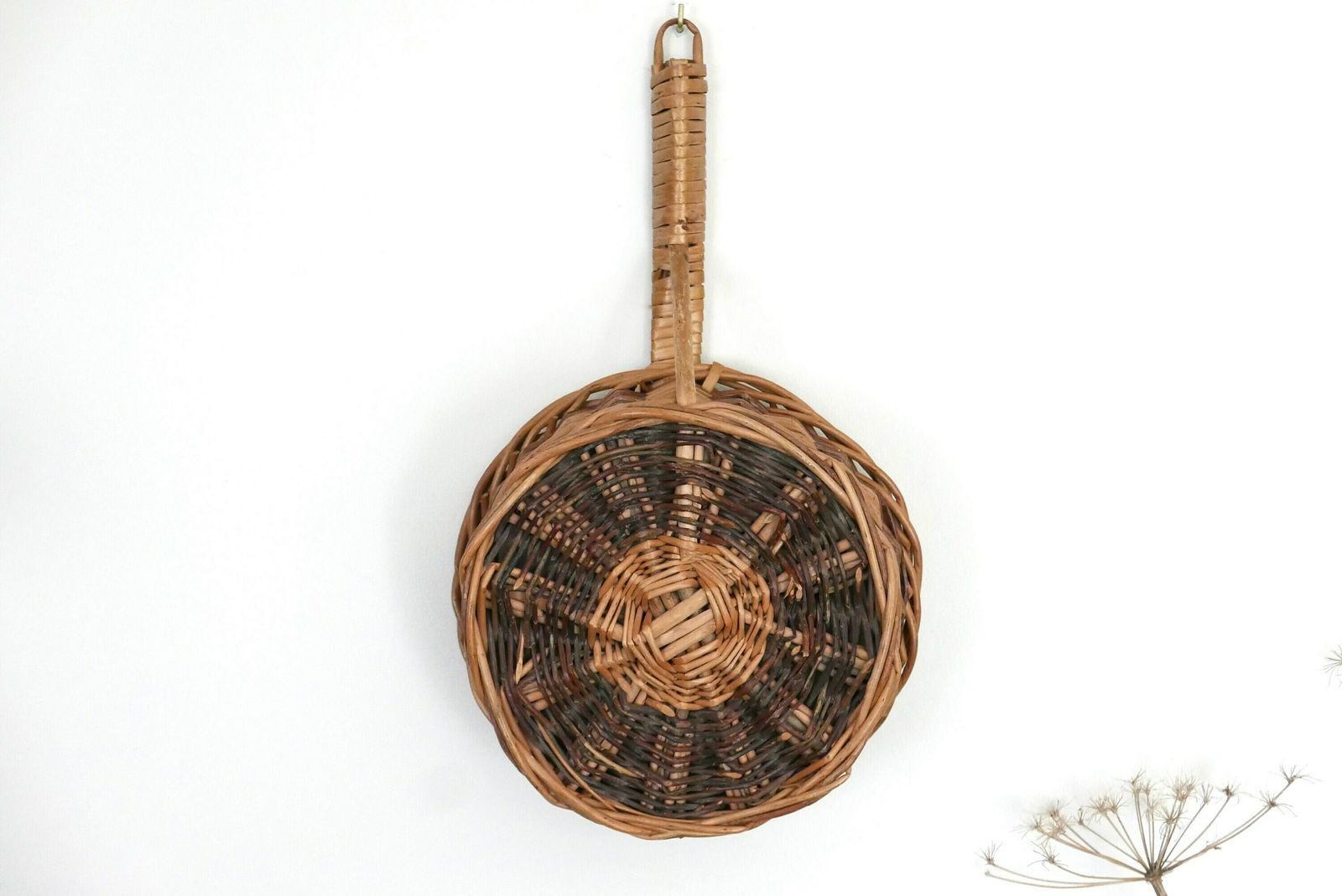 Wicker Fruit Basket Or Wall Hanging, 1960s / Bowl Dish Boho Chic Bohemian Folk Kitchen Country Farmhouse photo furniture