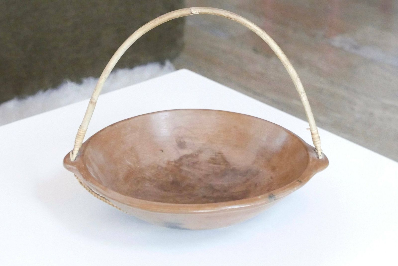 Large Terracotta Centerpiece, Rattan Handle, 1970s / Pottery, Boho Chic Kitchen, Folk Decoration, Large Bowl, Dish, Basket photo for sale