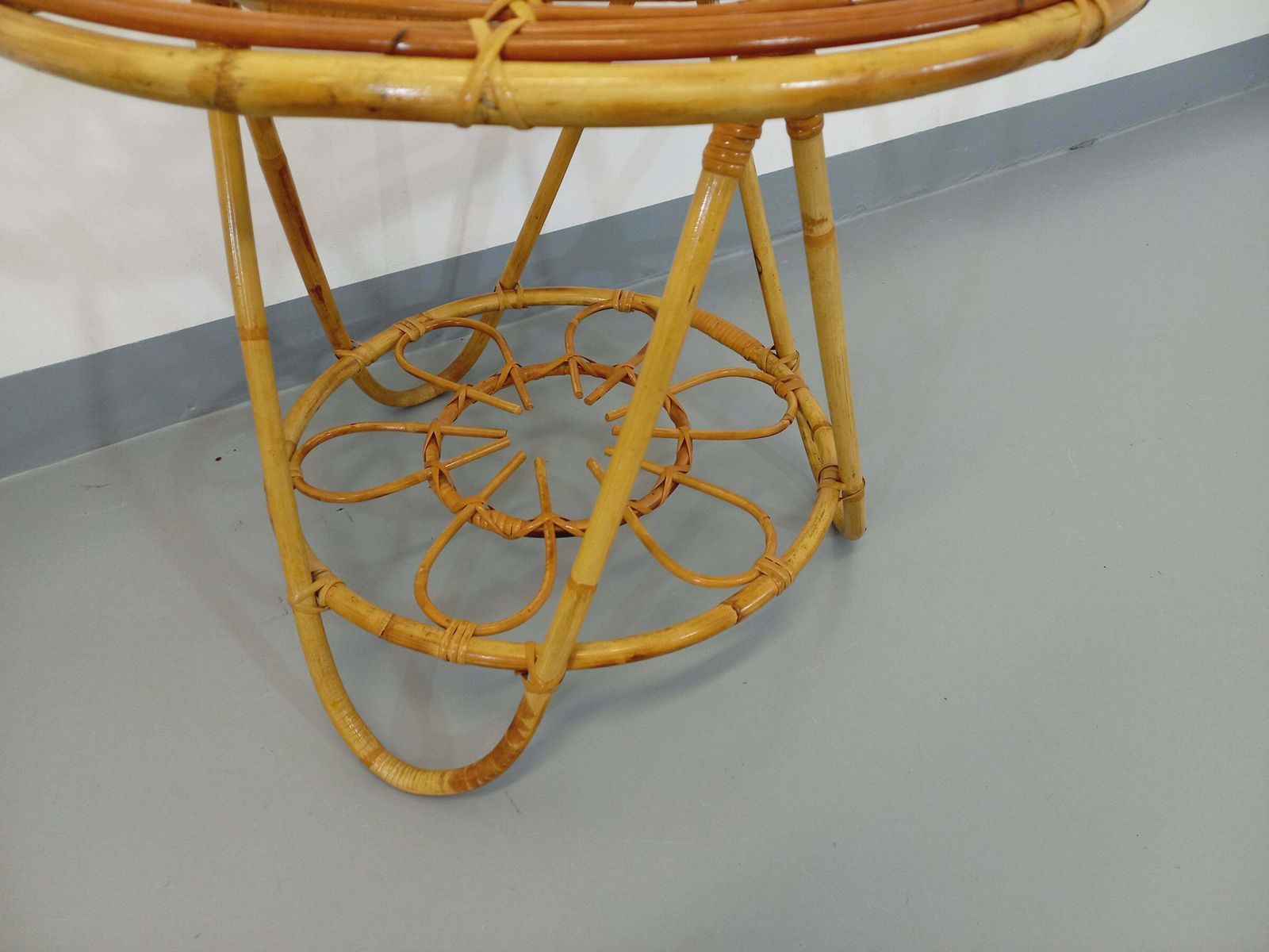 Meubels Ronde Rotan Salontafel, jaren 1960 photo