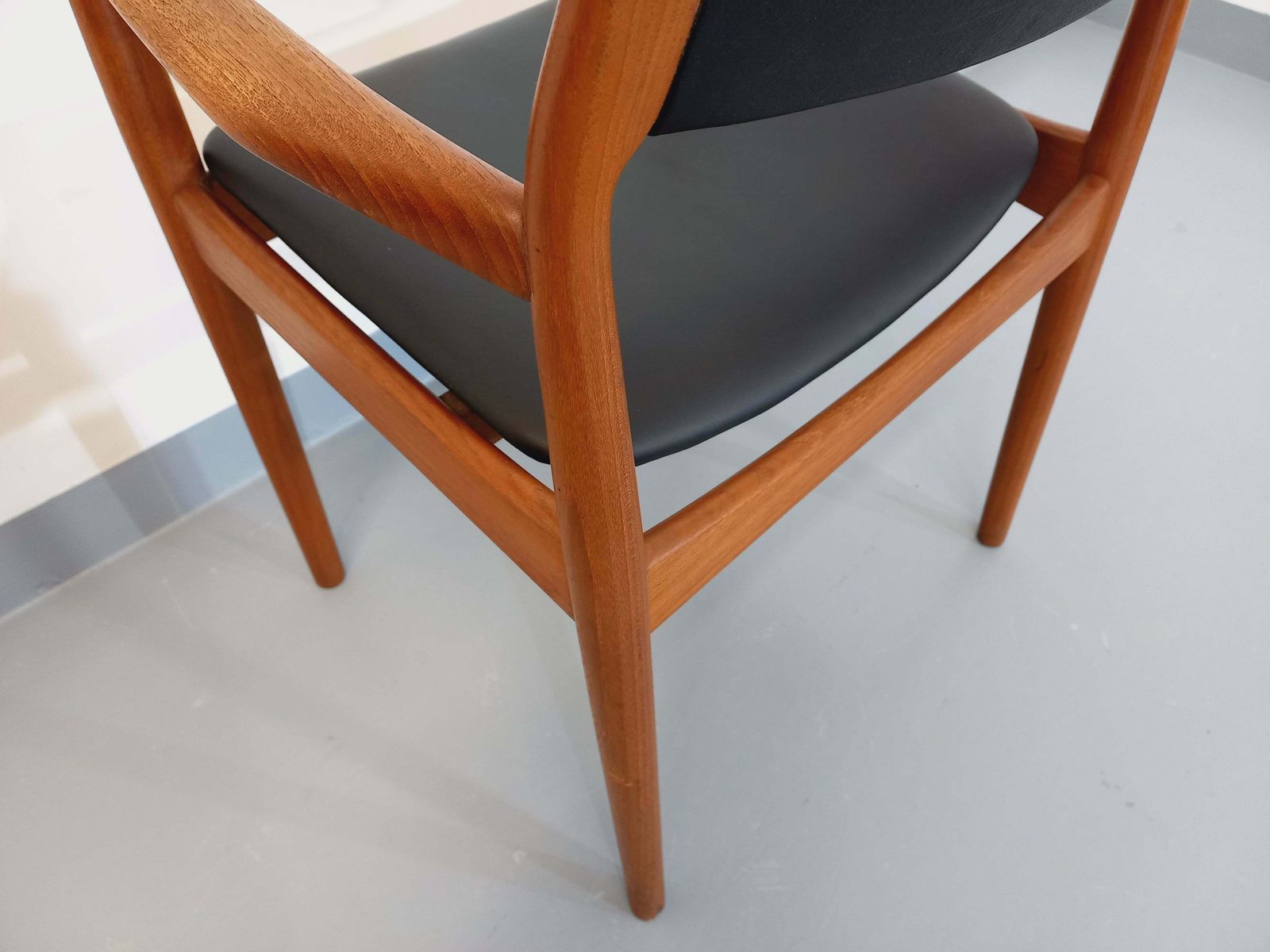Scandinavian Teak Armchair, 1960s photo vinterior