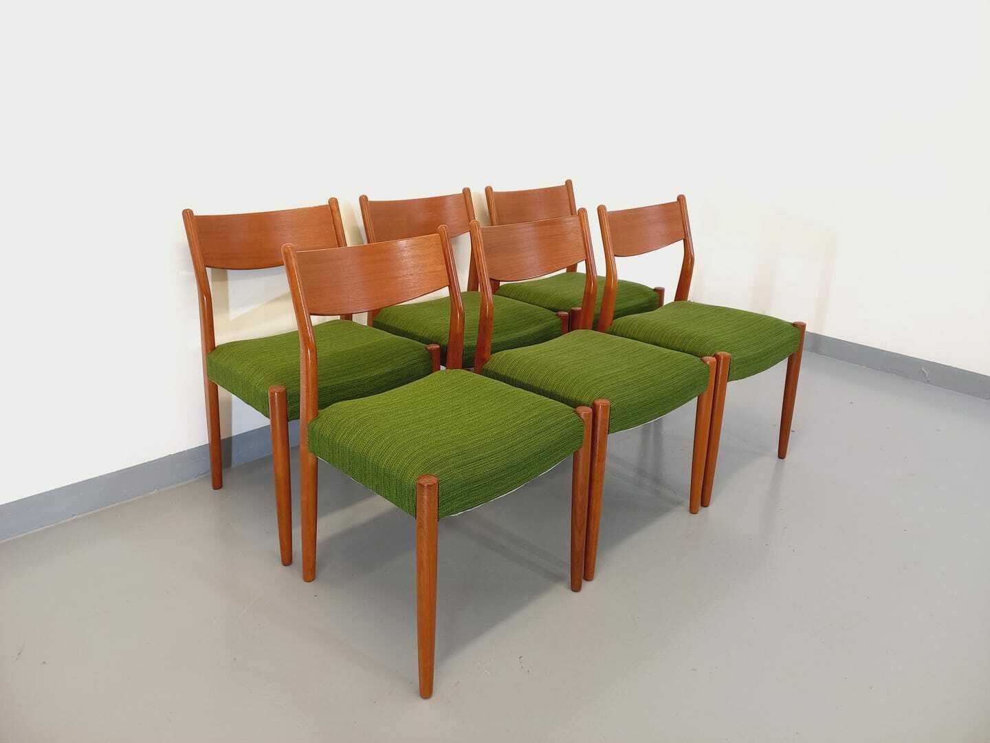 6 chaises scandinaves en teck, années 1950