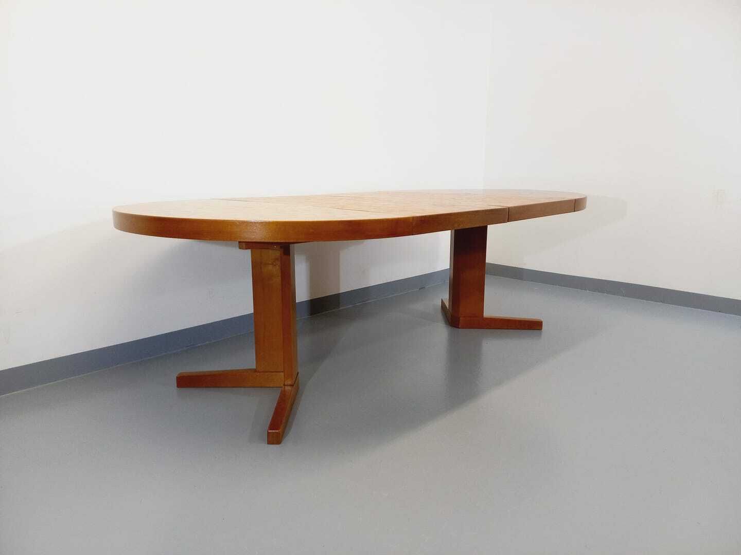 photo furniture Dieter Waeckerlin Round Table In Teak And Walnut