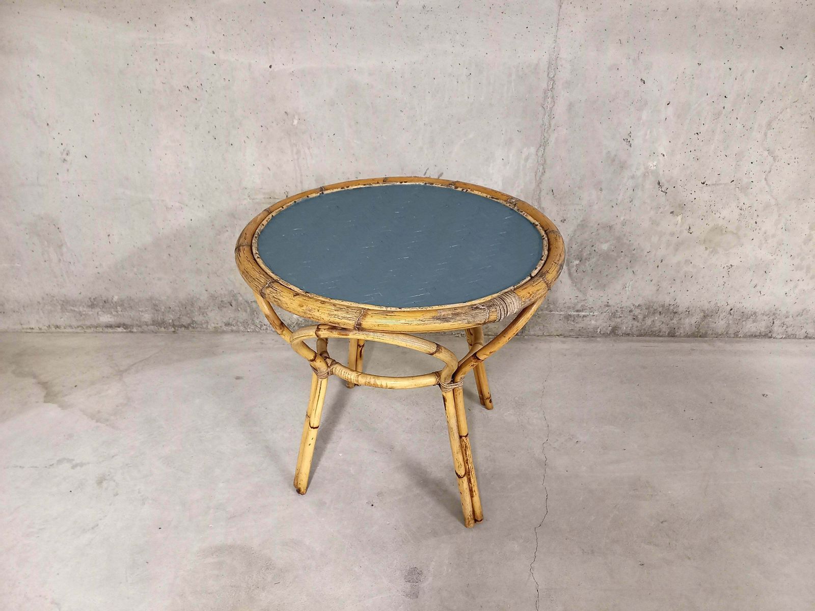 Round Rattan Side Table, 1960s photo furniture
