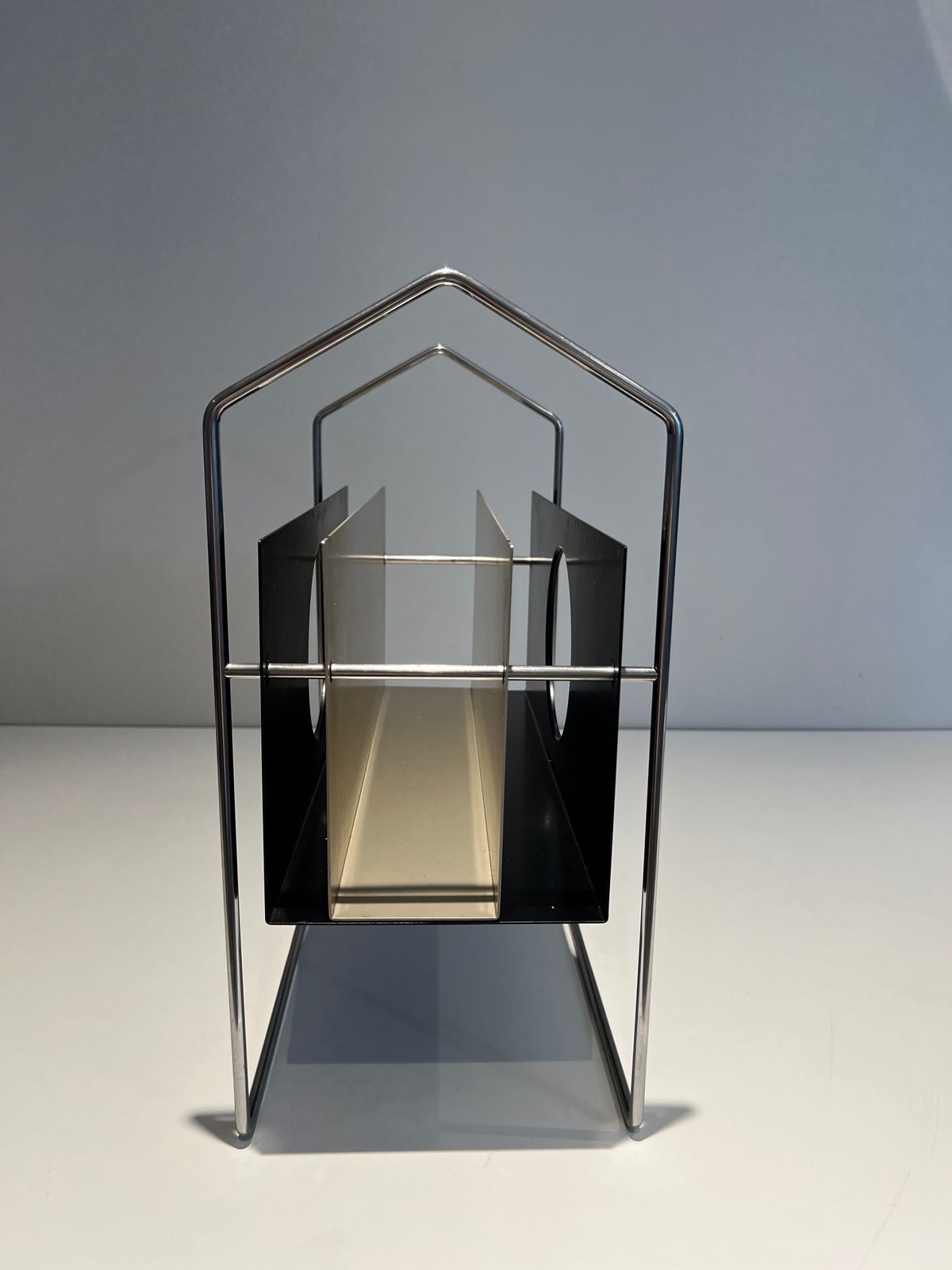 Chrome Design Magazine Rack In Black And White Lacquered Metal photo Home Decor
