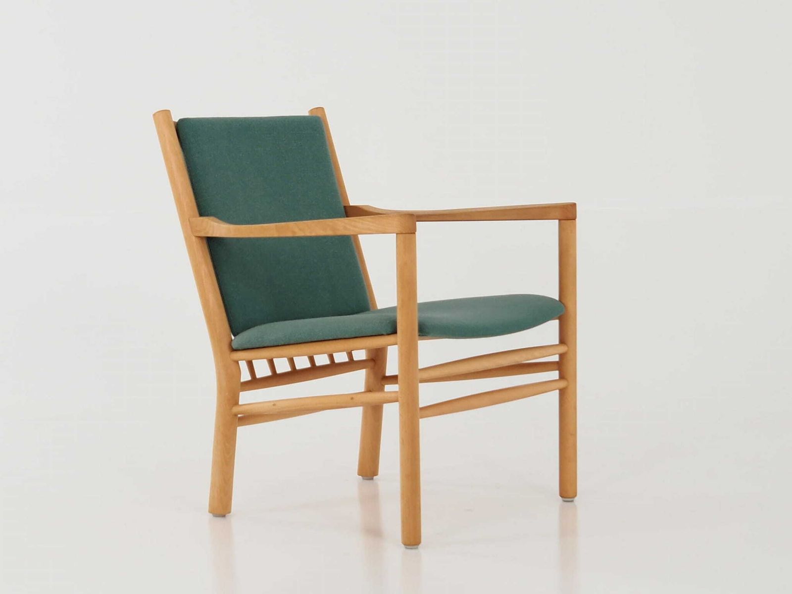 photo furniture Beech Armchair, Danish Design, 1970s, Designer: Erik Ole Jørgensen, Manufacture: Tarm Stole & Møbelfabrik
