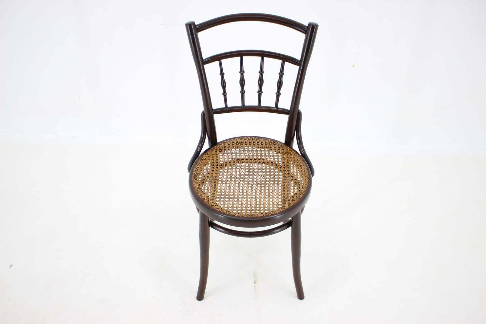 photo vinterior 1930s Bentwood Beech Chair With Pedig Seat, Austria