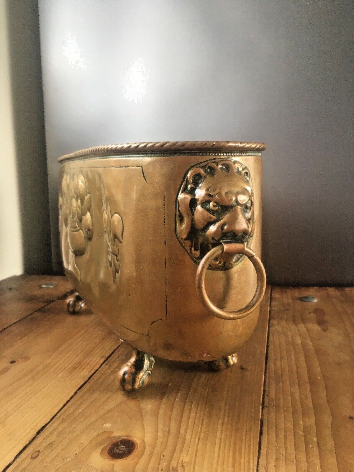photo furniture Antique French Armorial Brass Planter Plant Pot Lion Head Mask Handles Claw Ball