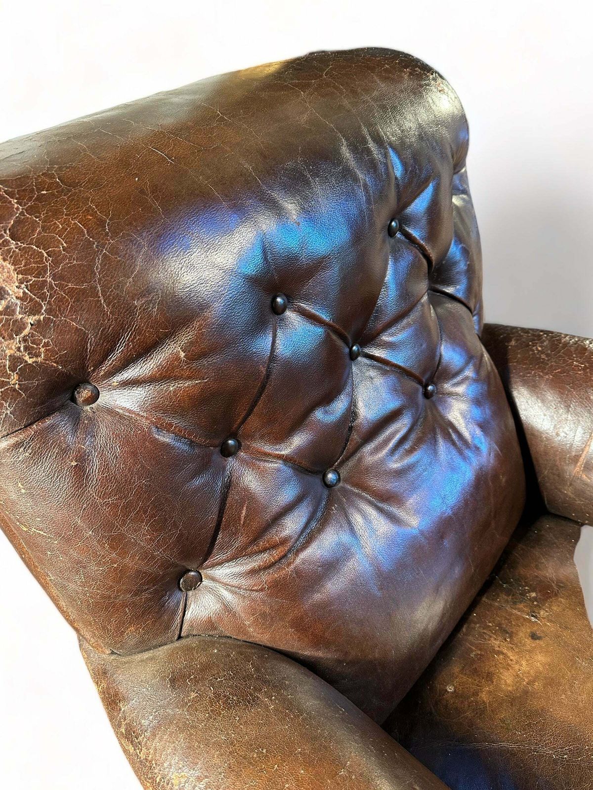 An Exceptional Country House Leather Armchair Attributed To Howard & Sons Circa 1870 photo 1250.0