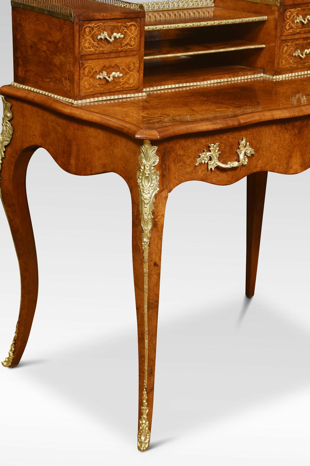 photo furniture 19th Century Walnut Inlaid Bonheur Du Jour