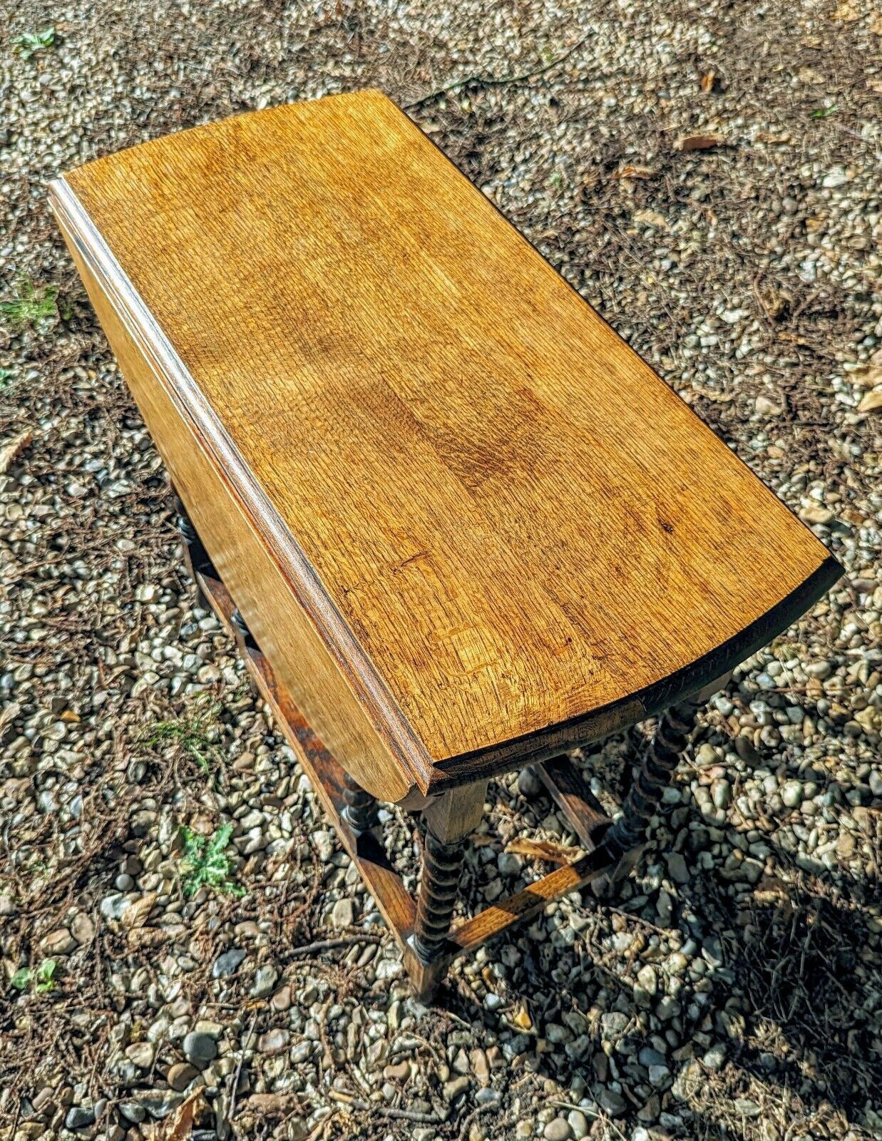 Early 20th C Oak Leaf Gate Leg Table, Barly Twist Supports 0213. photo buy