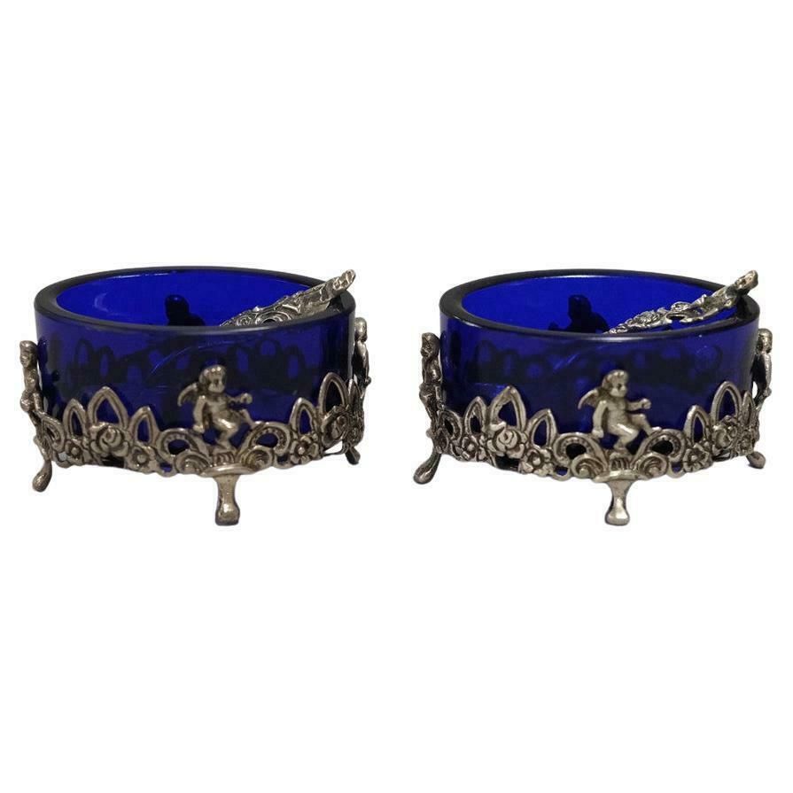 Silver Salt Shaker, A Pair Of Antique Salt Shaker Blue Crystal Bowl With Spoon