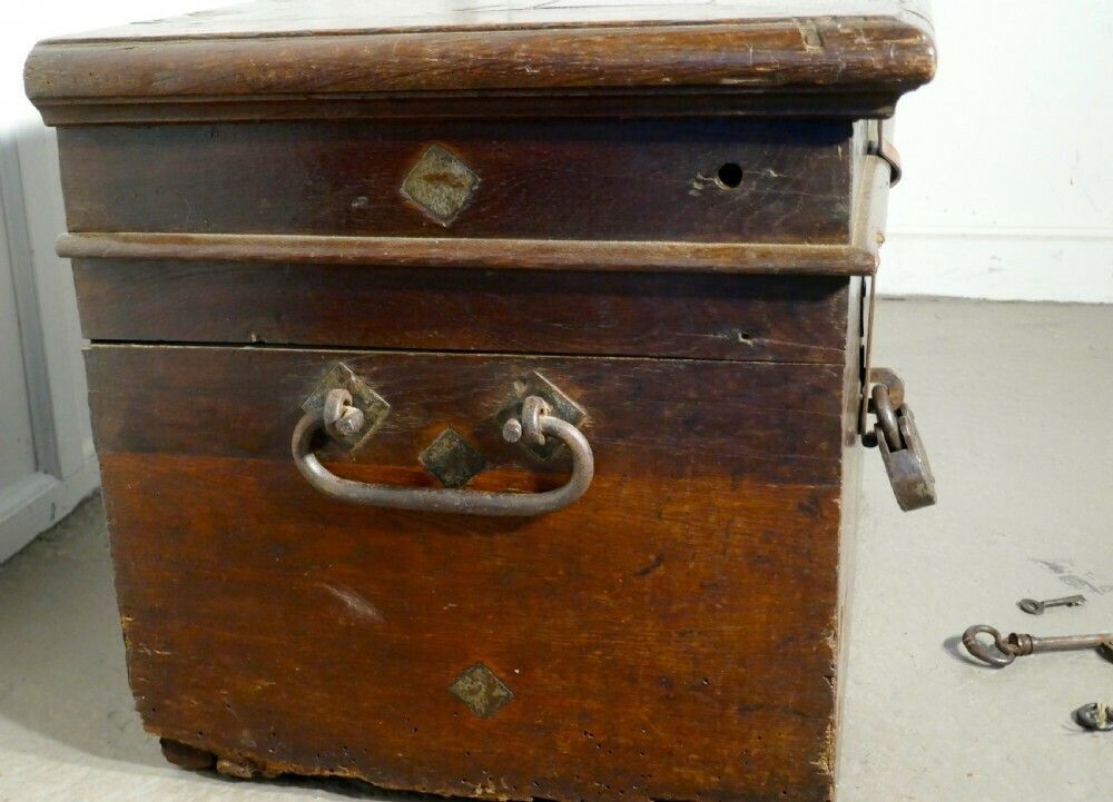 17th Century French Coffer, Oak Silver Treasure Chest, Strong Box photo Home Decor